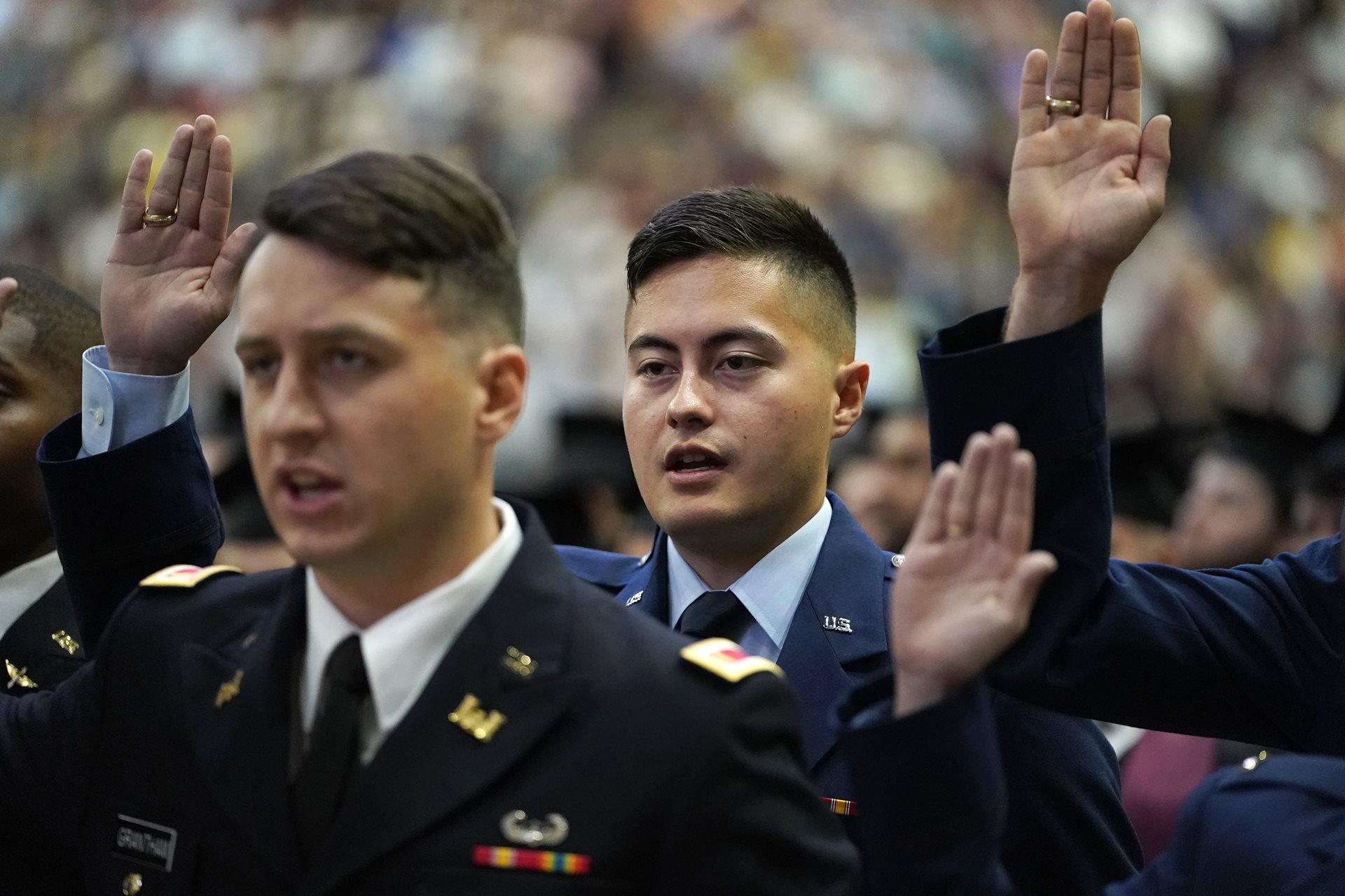Cadets taking oath into U.S. Military